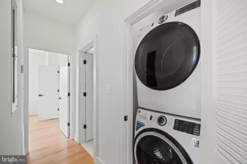 1819 A St SE #C, Washington, DC 20003 photo 33