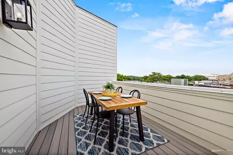 1819 A St SE #C, Washington, DC 20003 photo 17