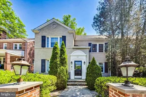 3912 Yuma St NW #4, Washington, DC 20016