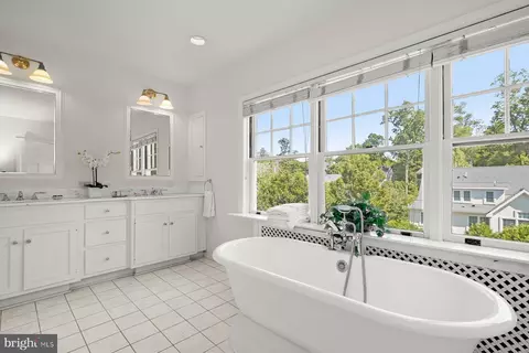 4331 Forest Ln NW, Washington, DC 20007 photo 14