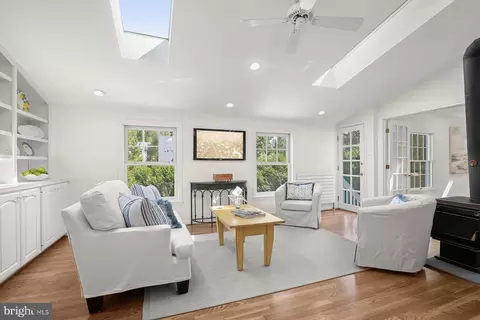 4331 Forest Ln NW, Washington, DC 20007 photo 10