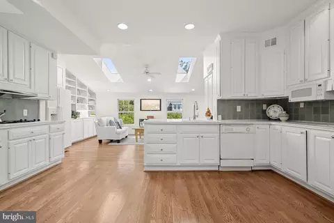 4331 Forest Ln NW, Washington, DC 20007 photo 7