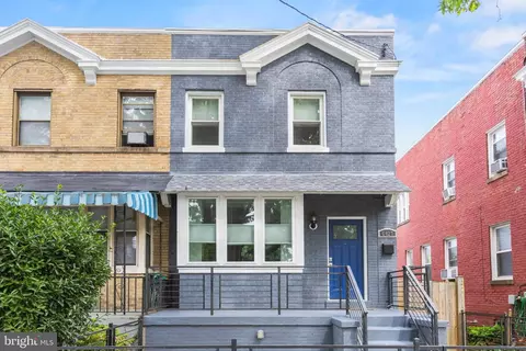 6427 8th St NW, Washington, DC 20012