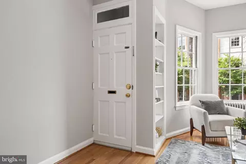 2702 Dumbarton St NW, Washington, DC 20007 photo 3