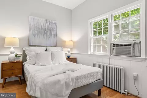2702 Dumbarton St NW, Washington, DC 20007 photo 11