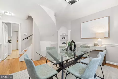 2702 Dumbarton St NW, Washington, DC 20007 photo 15