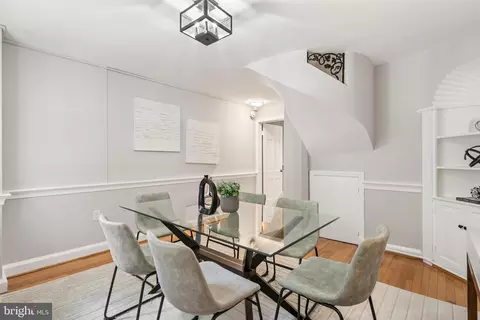 2702 Dumbarton St NW, Washington, DC 20007 photo 16