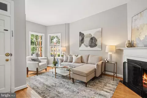2702 Dumbarton St NW, Washington, DC 20007 photo 7