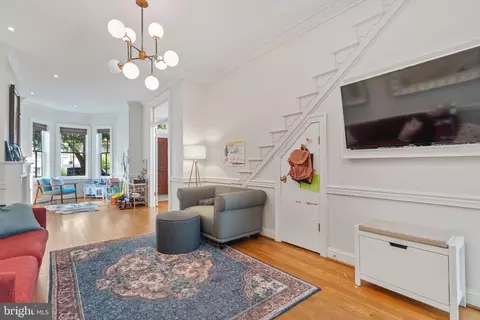 127 D St SE, Washington, DC 20003 photo 8