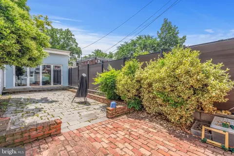 127 D St SE, Washington, DC 20003 photo 30