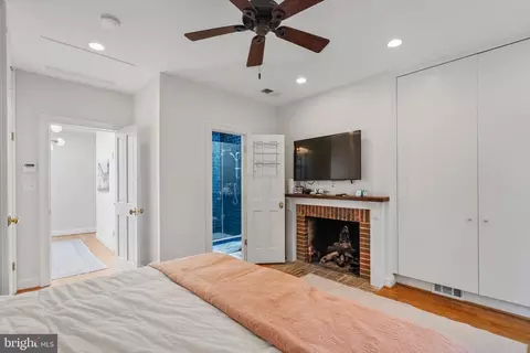 127 D St SE, Washington, DC 20003 photo 20