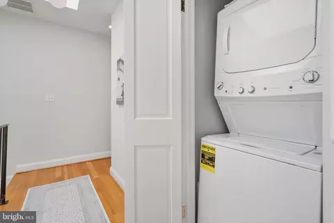 127 D St SE, Washington, DC 20003 photo 24