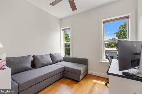 127 D St SE, Washington, DC 20003 photo 28