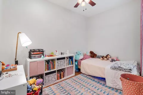 127 D St SE, Washington, DC 20003 photo 25