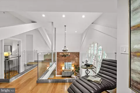 Entry Way - 819 D St NE #34, Washington, DC 20002 photo 5 of 7