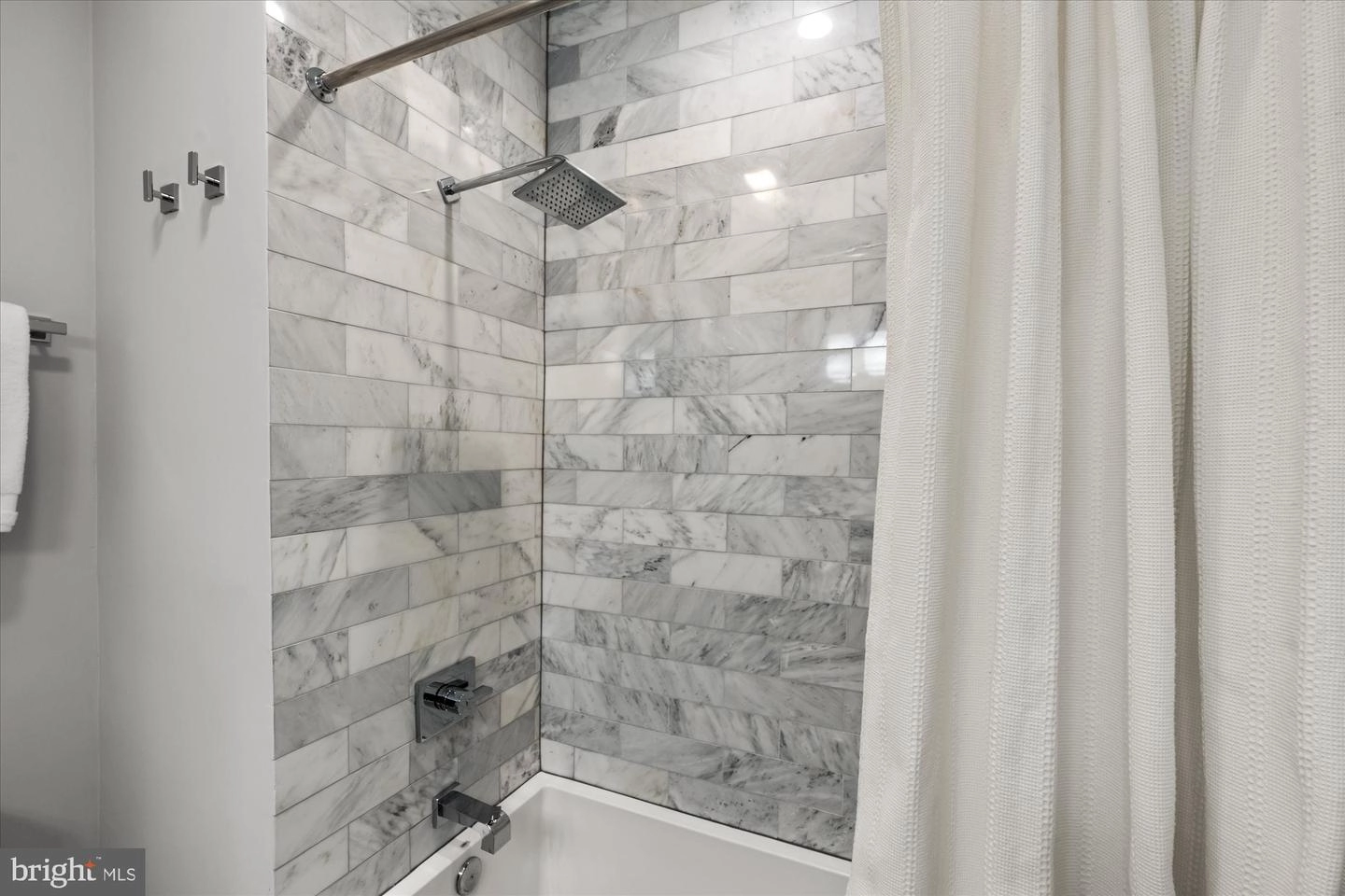 Bath - 819 D St NE #34, Washington, DC 20002 photo 6 of 6