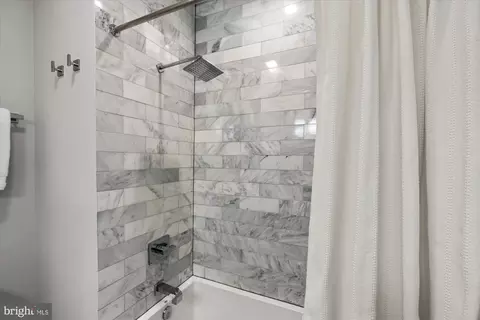 Bath - 819 D St NE #34, Washington, DC 20002 photo 6 of 6