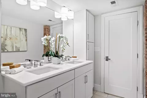 Bath - 819 D St NE #34, Washington, DC 20002 photo 3 of 6