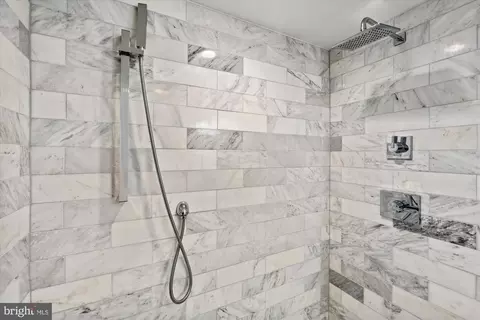 Bath - 819 D St NE #34, Washington, DC 20002 photo 4 of 6