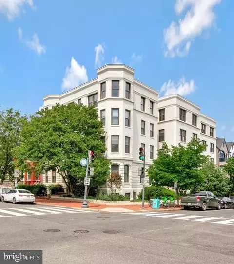 520 E Street St NE #405, Washington, DC 20002