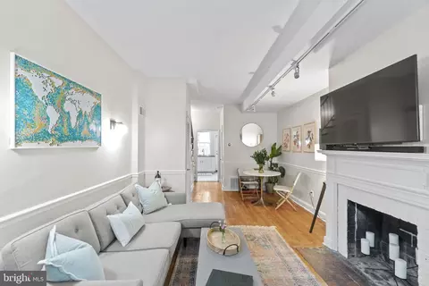 813 25th St NW, Washington, DC 20037 photo 8
