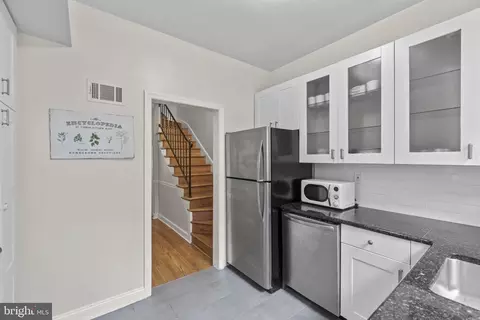 813 25th St NW, Washington, DC 20037 photo 21