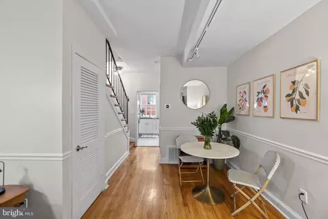 813 25th St NW, Washington, DC 20037 photo 14