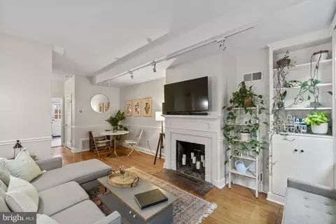 813 25th St NW, Washington, DC 20037 photo 9