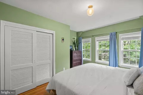 813 25th St NW, Washington, DC 20037 photo 24
