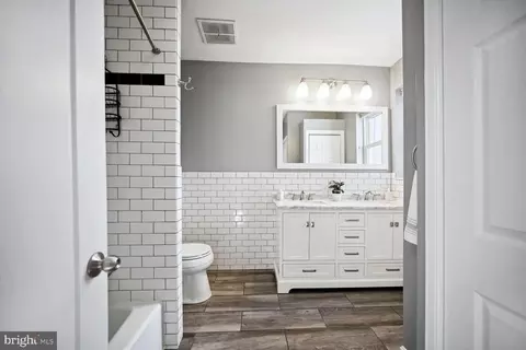 646 Acker Pl NE, Washington, DC 20002 photo 15
