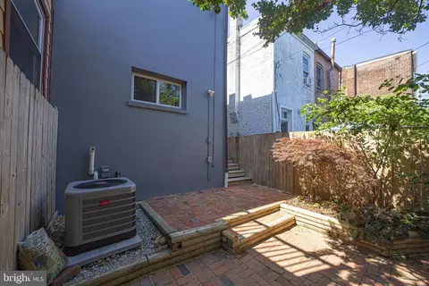 646 Acker Pl NE, Washington, DC 20002 photo 21