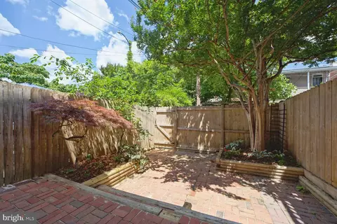646 Acker Pl NE, Washington, DC 20002 photo 19