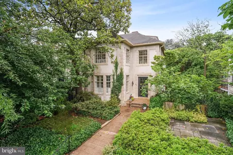 3007 34th St NW, Washington, DC 20008