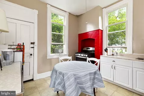 328 5th St SE, Washington, DC 20003 photo 16