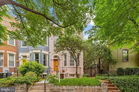 328 5th St SE, Washington, DC 20003
