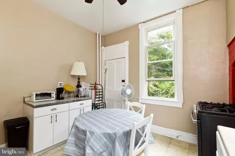 328 5th St SE, Washington, DC 20003 photo 18