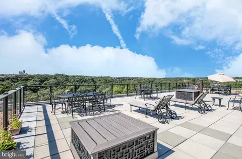 1801 Clydesdale Pl NW #702, Washington, DC 20009
