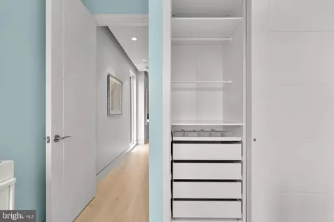 4013 Davis Pl NW #8, Washington, DC 20007 photo 24