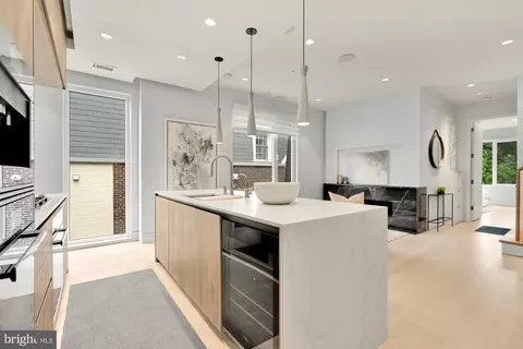 4013 Davis Pl NW #8, Washington, DC 20007 photo 10