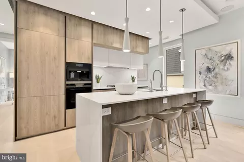 4013 Davis Pl NW #8, Washington, DC 20007 photo 8