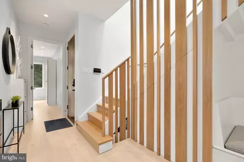 4013 Davis Pl NW #8, Washington, DC 20007 photo 16
