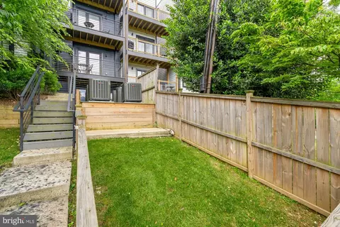 4013 Davis Pl NW #8, Washington, DC 20007 photo 44