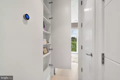 4013 Davis Pl NW #8, Washington, DC 20007 photo 27