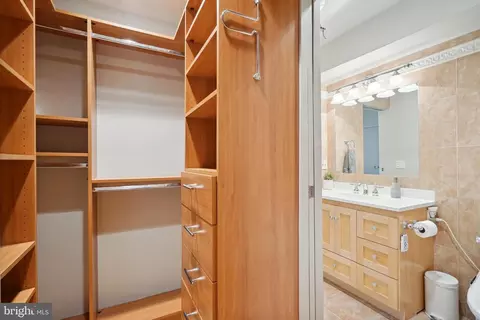 1301 20th St NW #1007, Washington, DC 20036 photo 17