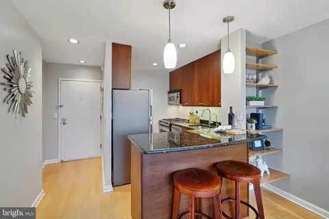 1301 20th St NW #1007, Washington, DC 20036 photo 5