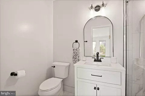 626 L St NE, Washington, DC 20002 photo 25