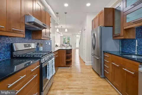 626 L St NE, Washington, DC 20002 photo 14