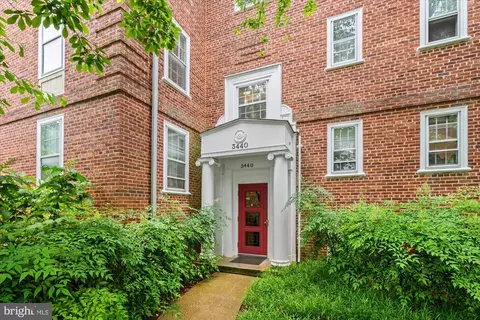 3440 38th St NW #D412, Washington, DC 20016