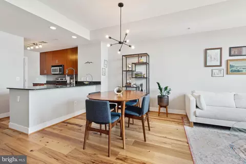 Dining - 910 M St NW #1002, Washington, DC 20001 photo 2 of 3