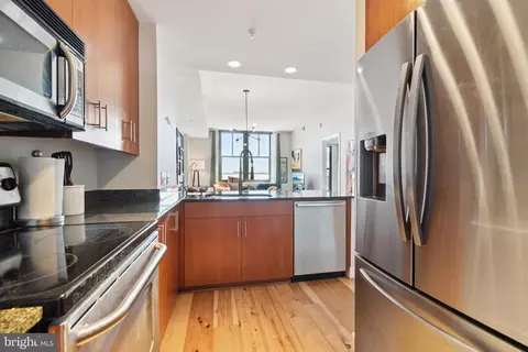Kitchen - 910 M St NW #1002, Washington, DC 20001 photo 2 of 3